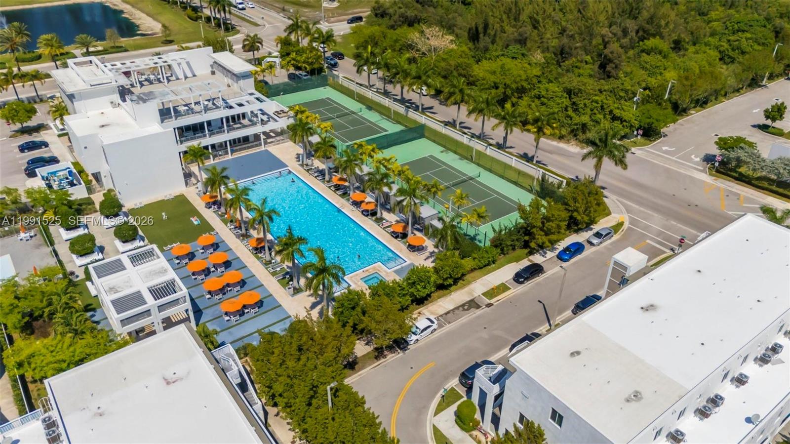 LANDMARK AT DORAL - Residential