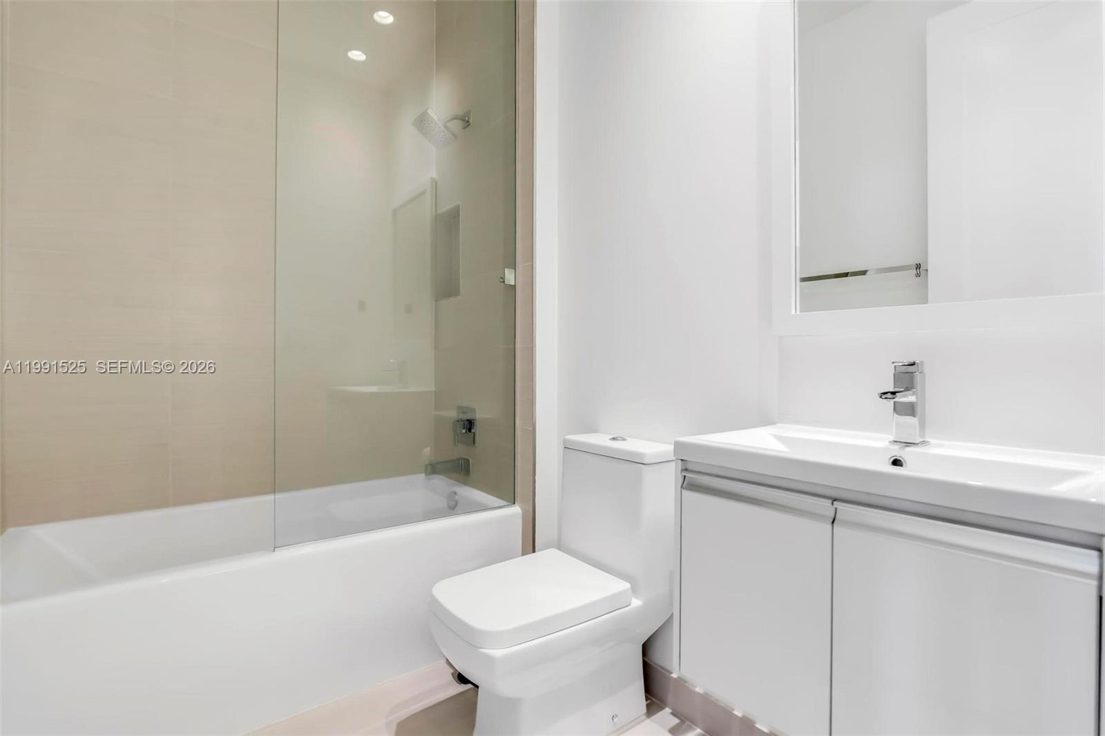 LANDMARK AT DORAL - Residential