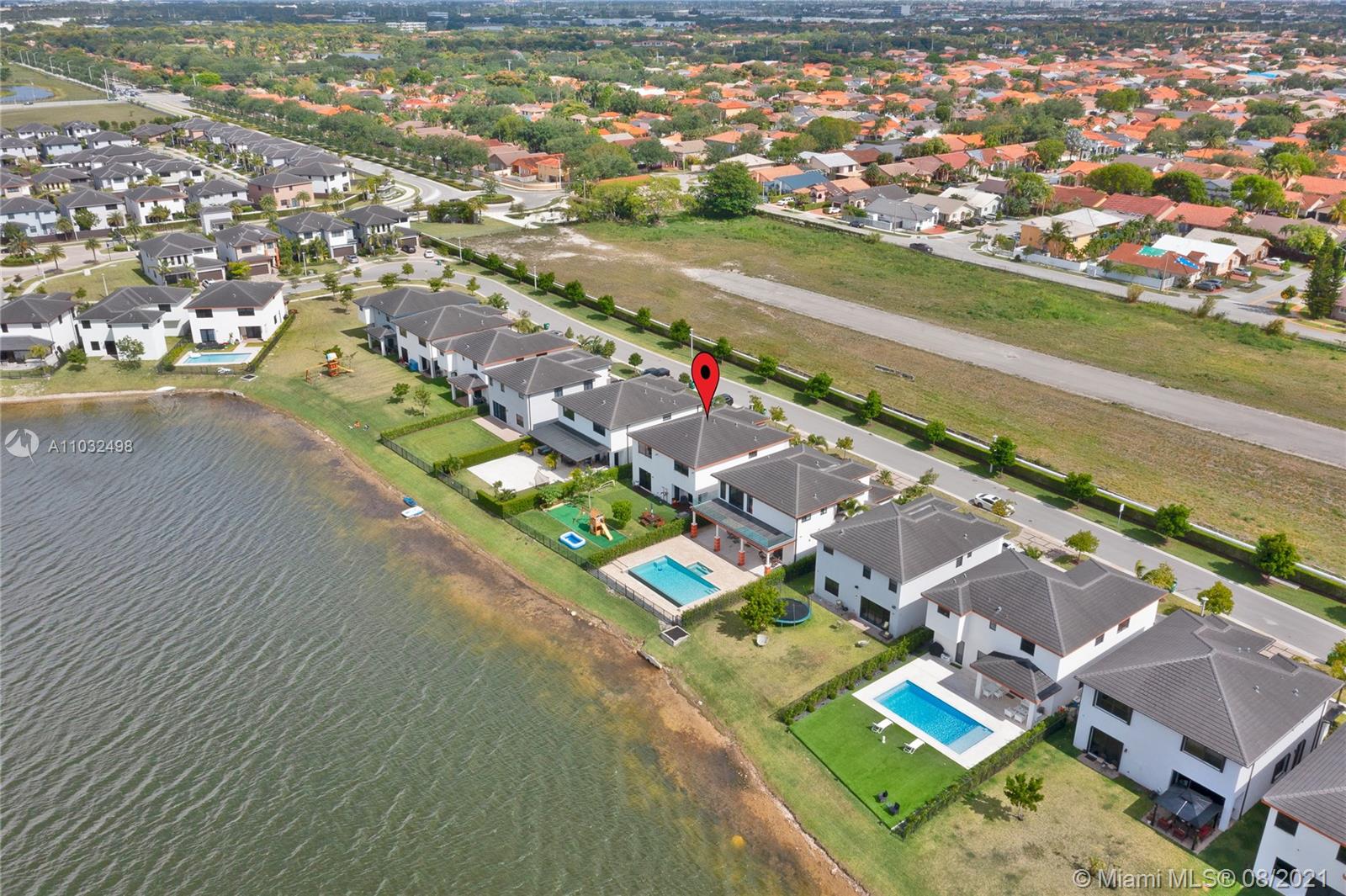 DUNNWOODY LAKE - Residential