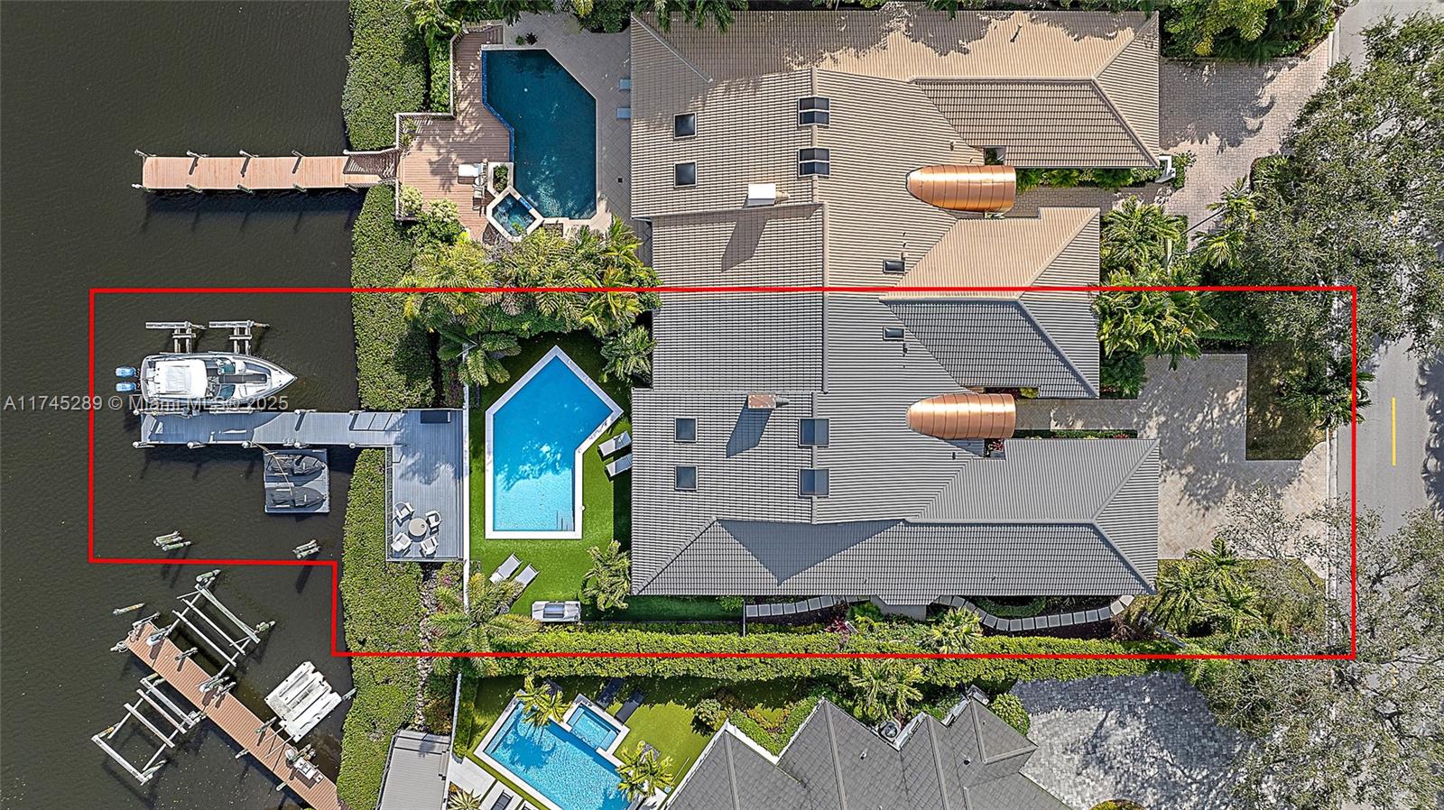 Admirals Cove - Residential