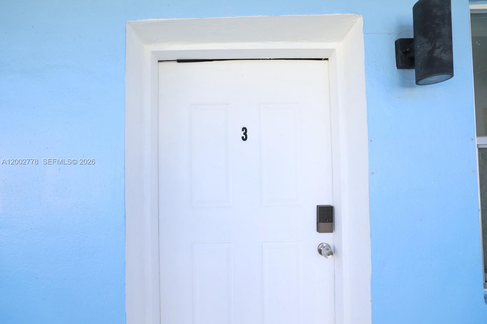 BISCAYNE BCH SUB - Residential Lease