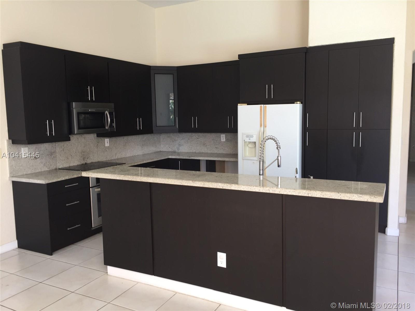 SUNSET LAKES PLAT TWO - Residential