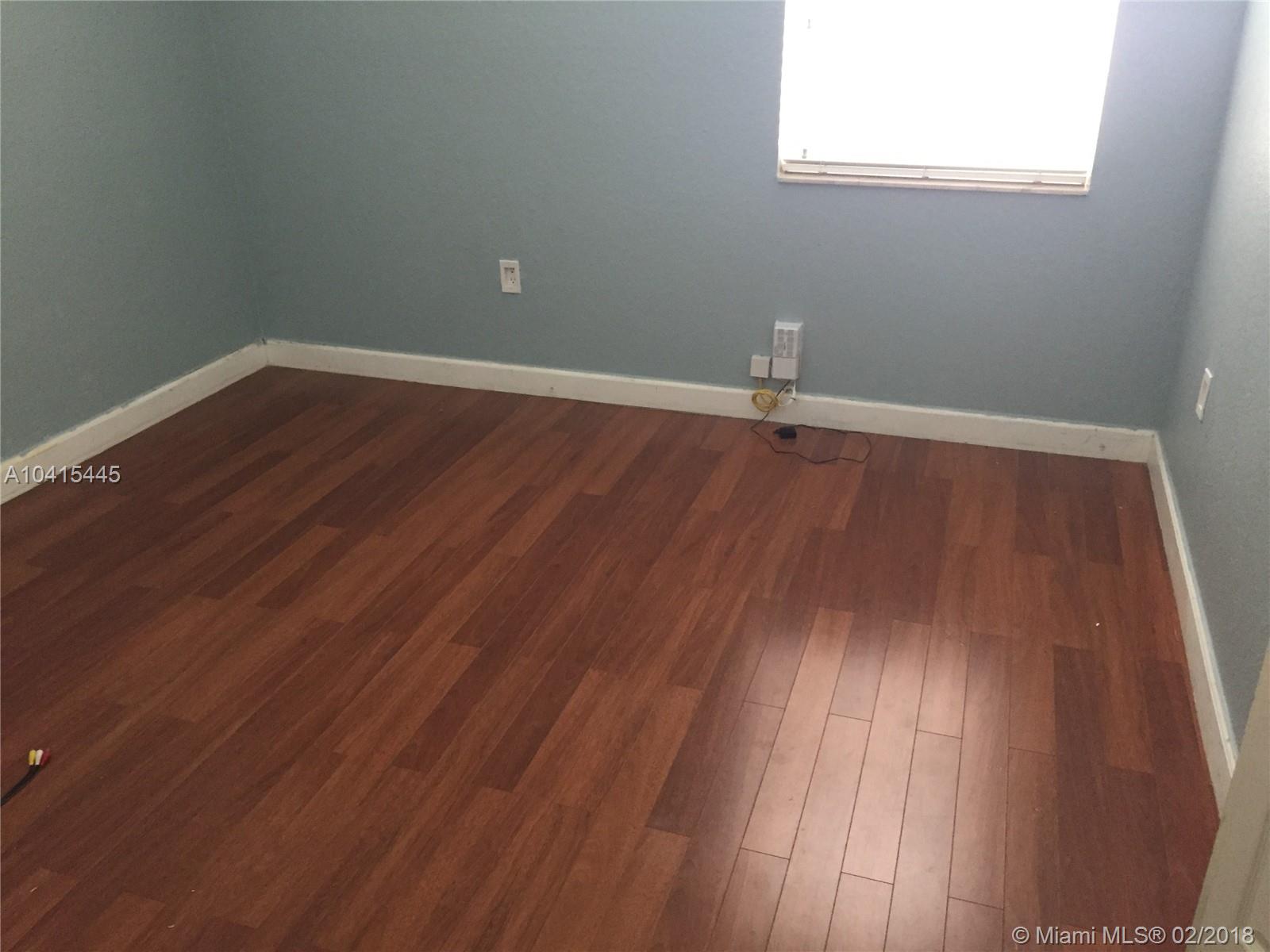 SUNSET LAKES PLAT TWO - Residential