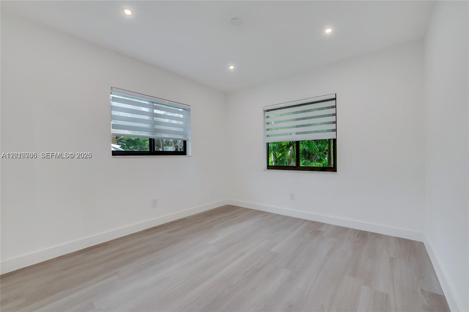 CHARLOTTE ESTATES - Residential