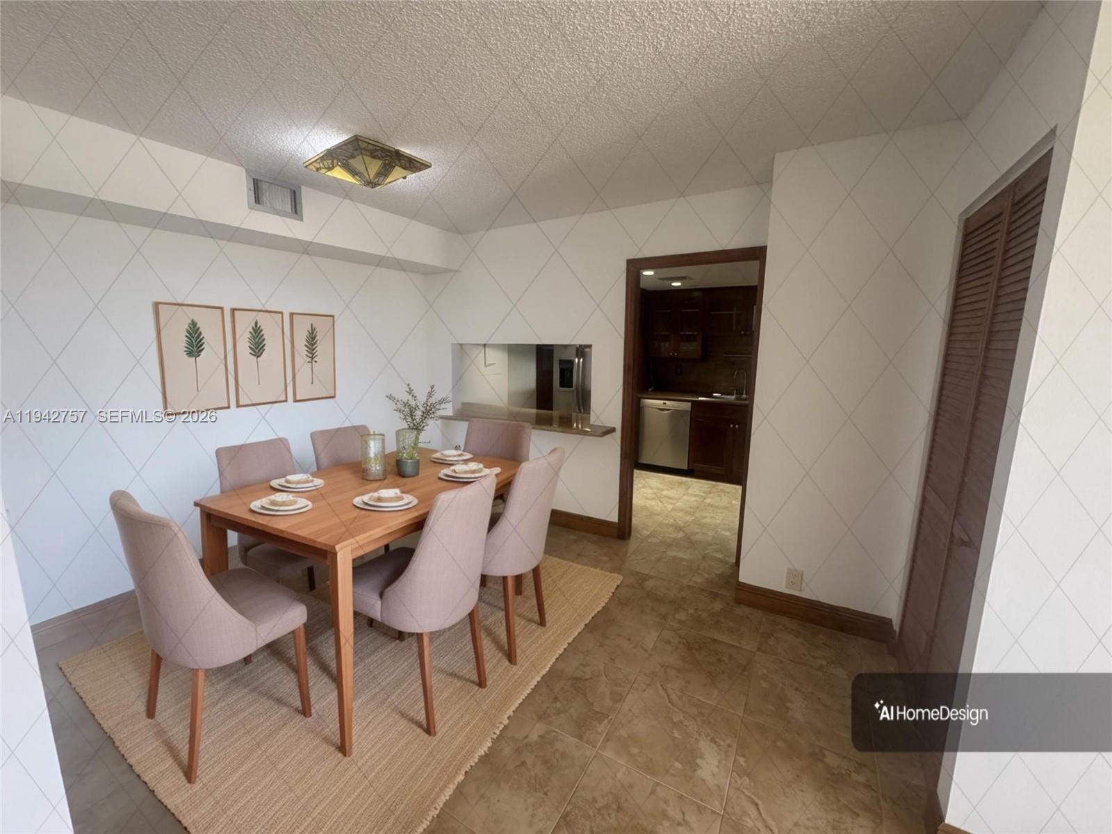 TOWERS OF QUAYSIDE CONDO - Residential