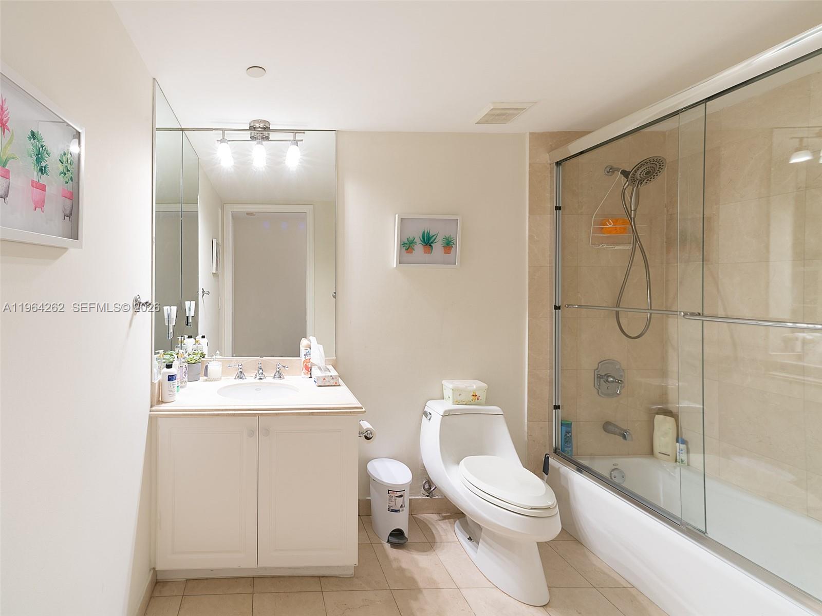 SOLIMAR CONDO - Residential