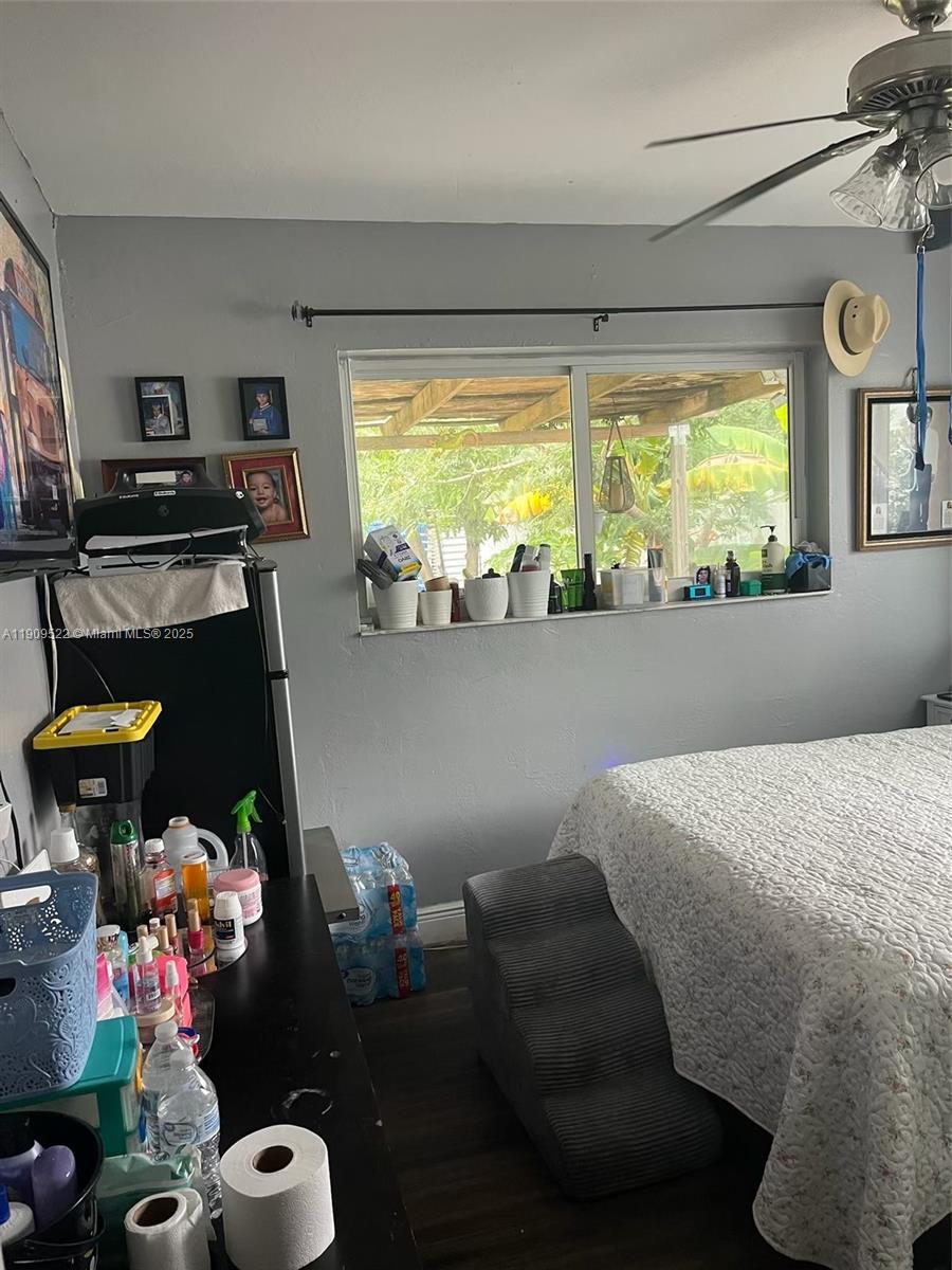 MIAMI GARDENS ESTATES SEC - Residential