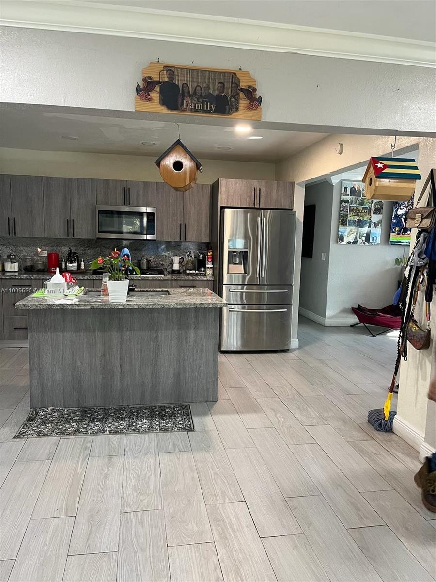 MIAMI GARDENS ESTATES SEC - Residential