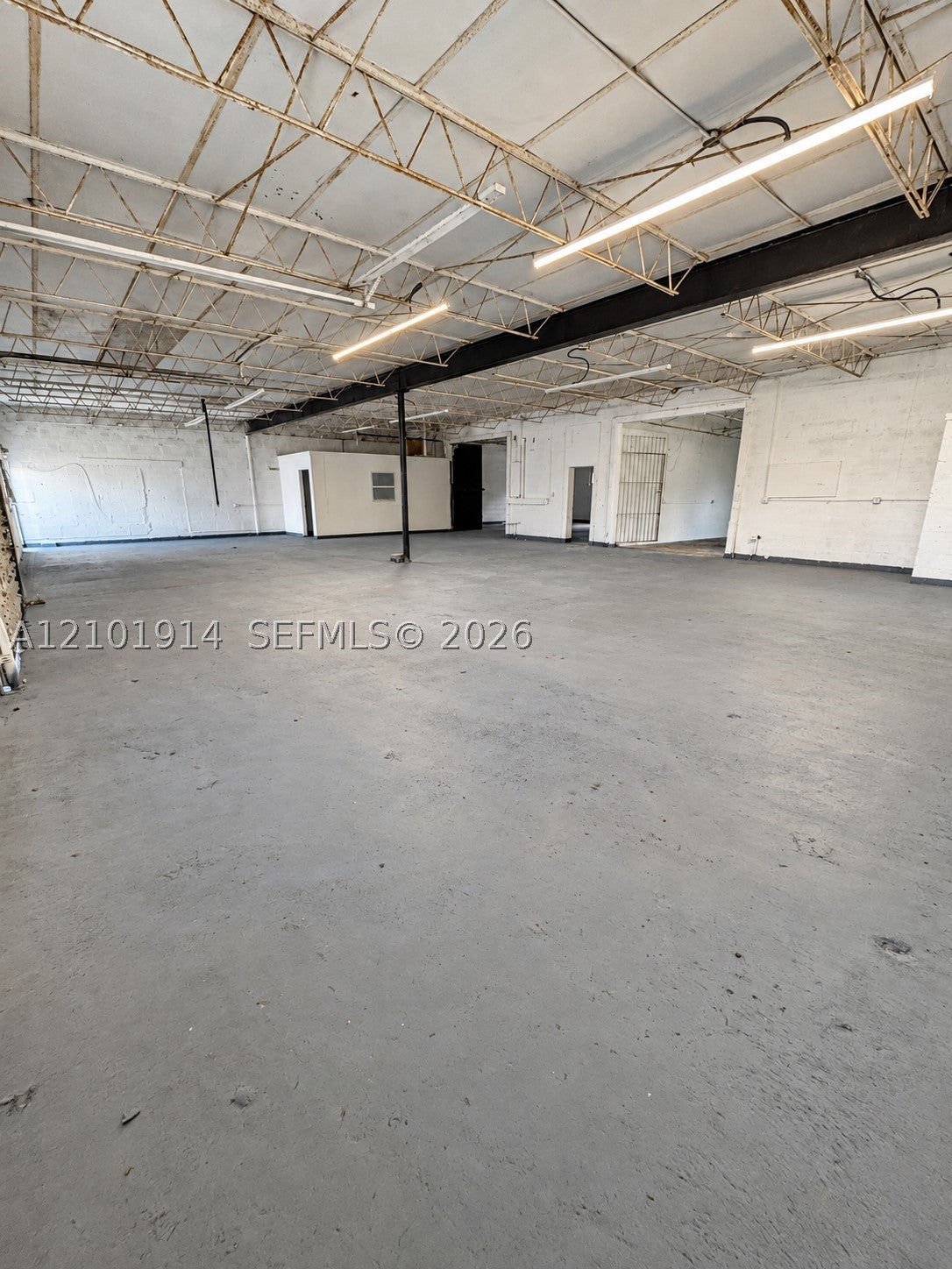 106 SW 5th Ave 106-108