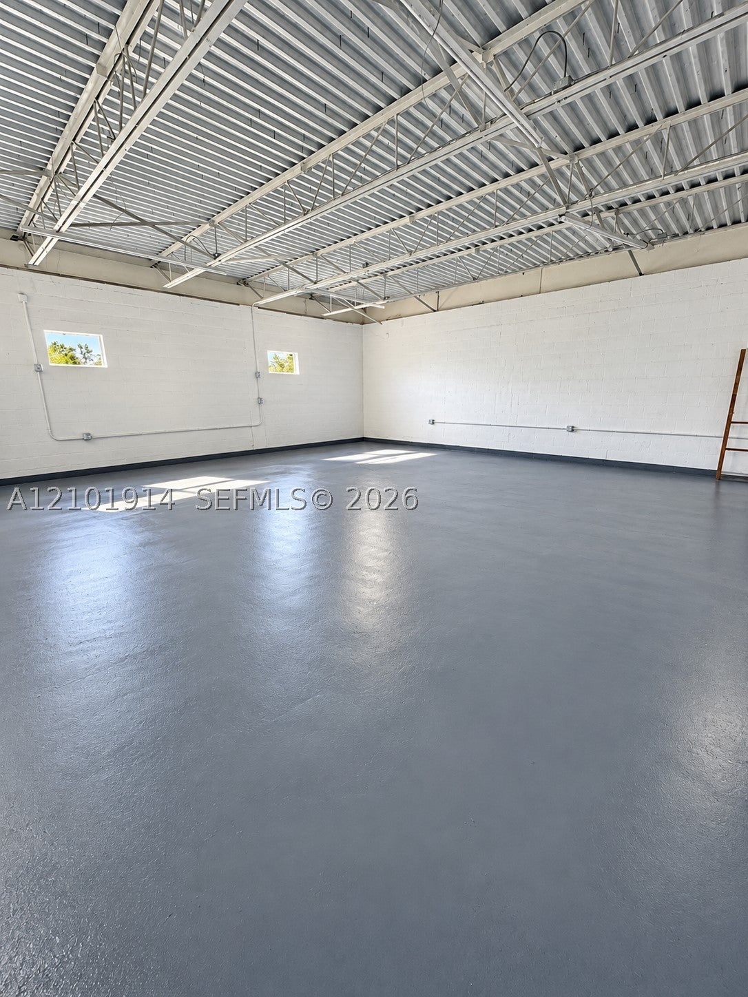 106 SW 5th Ave 106-108