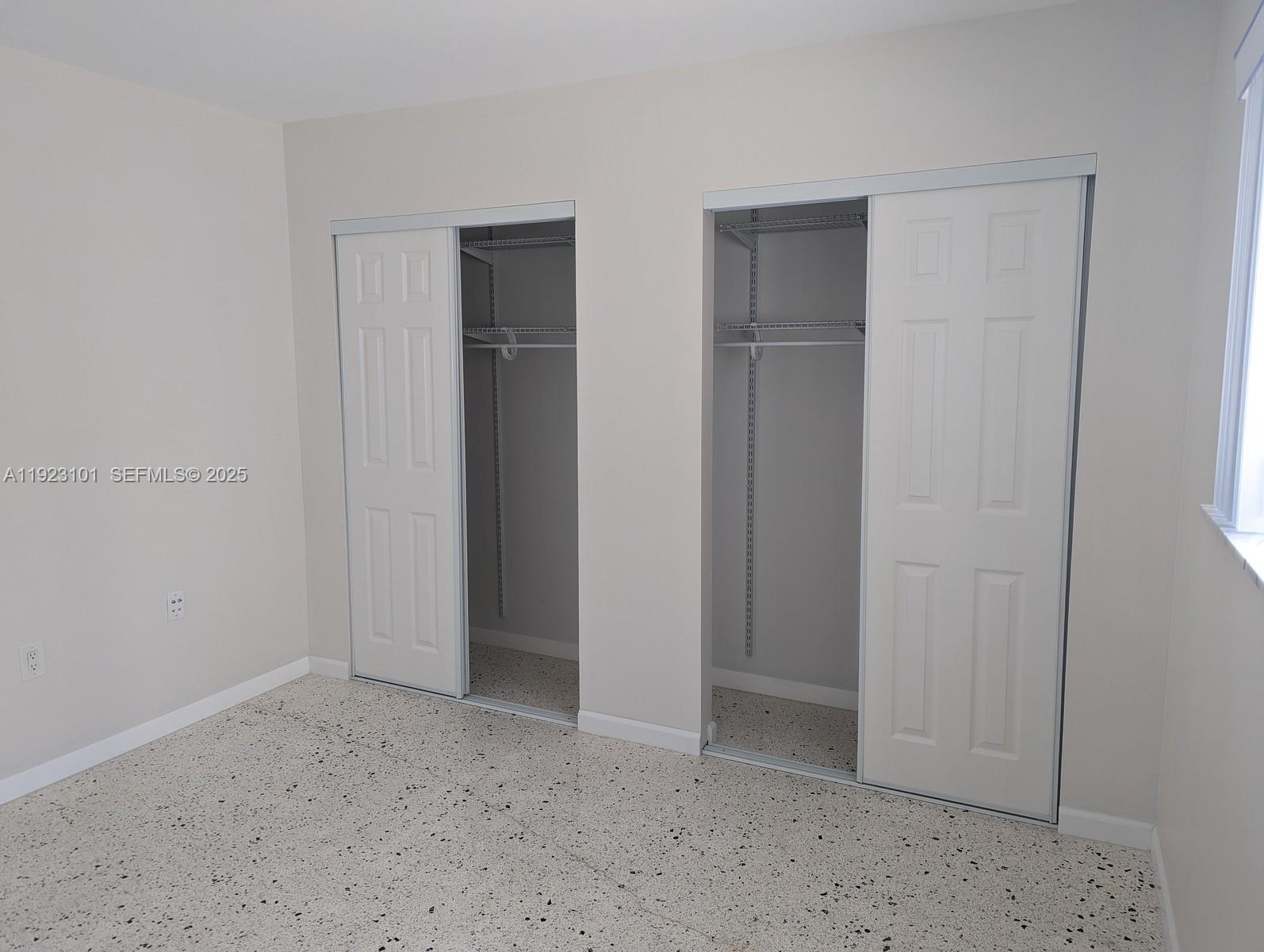 ENGLEWOOD - Residential Lease