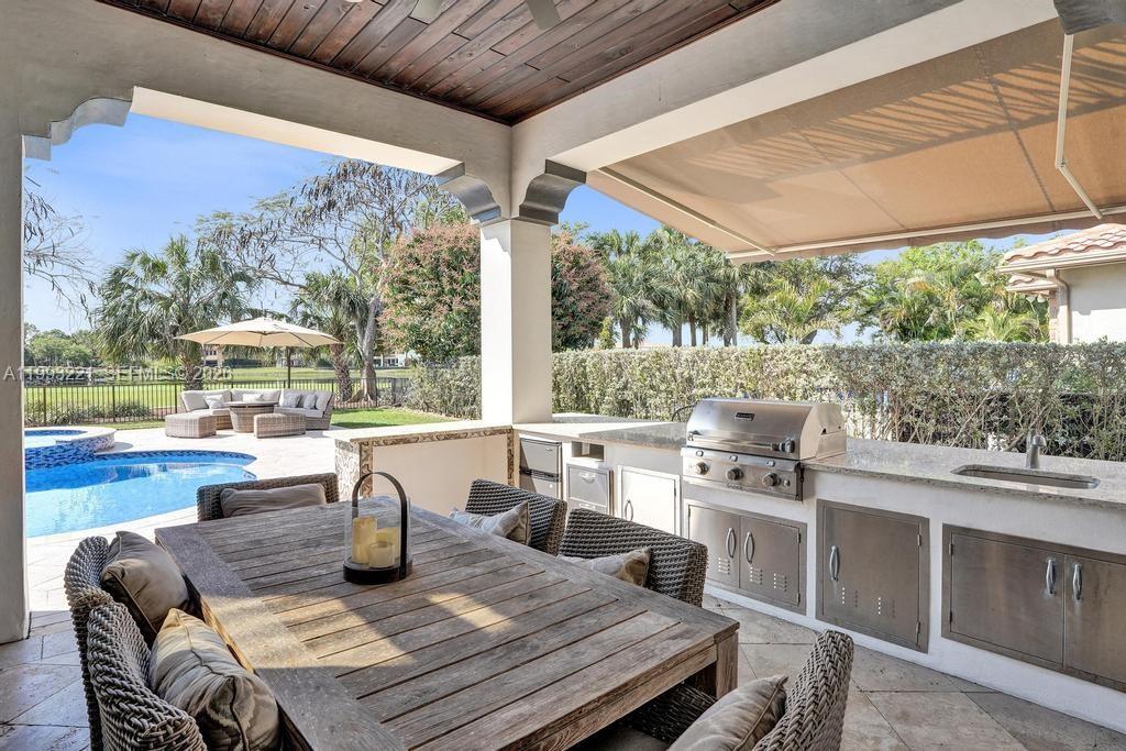 PARKLAND GOLF AND COUNTRY - Residential