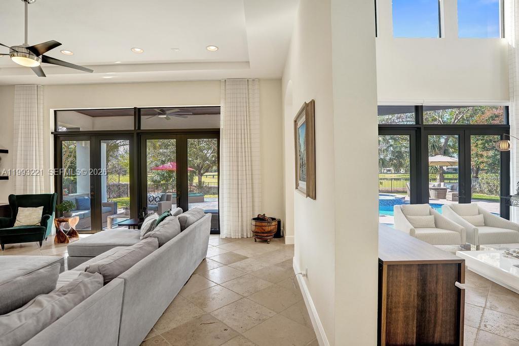 PARKLAND GOLF AND COUNTRY - Residential