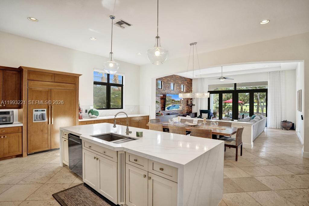 PARKLAND GOLF AND COUNTRY - Residential