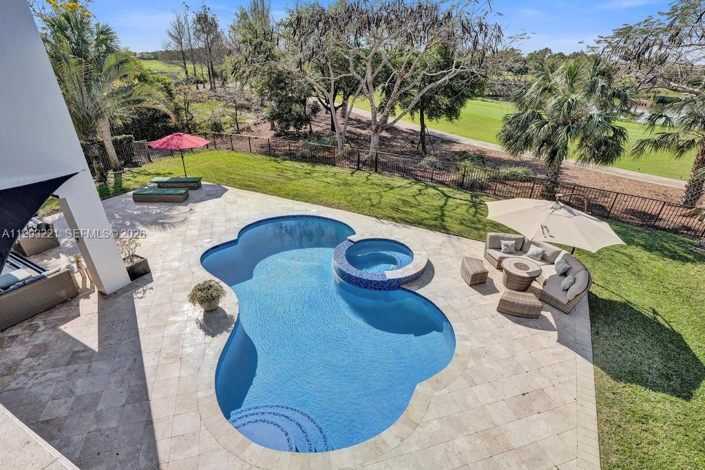 PARKLAND GOLF AND COUNTRY - Residential