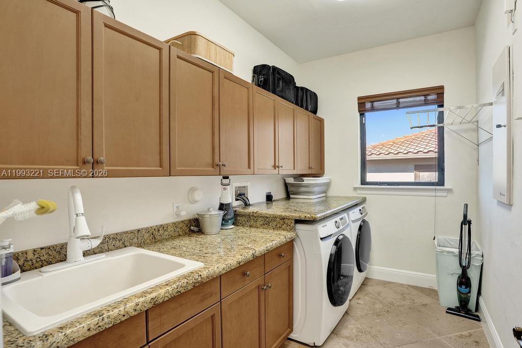 PARKLAND GOLF AND COUNTRY - Residential