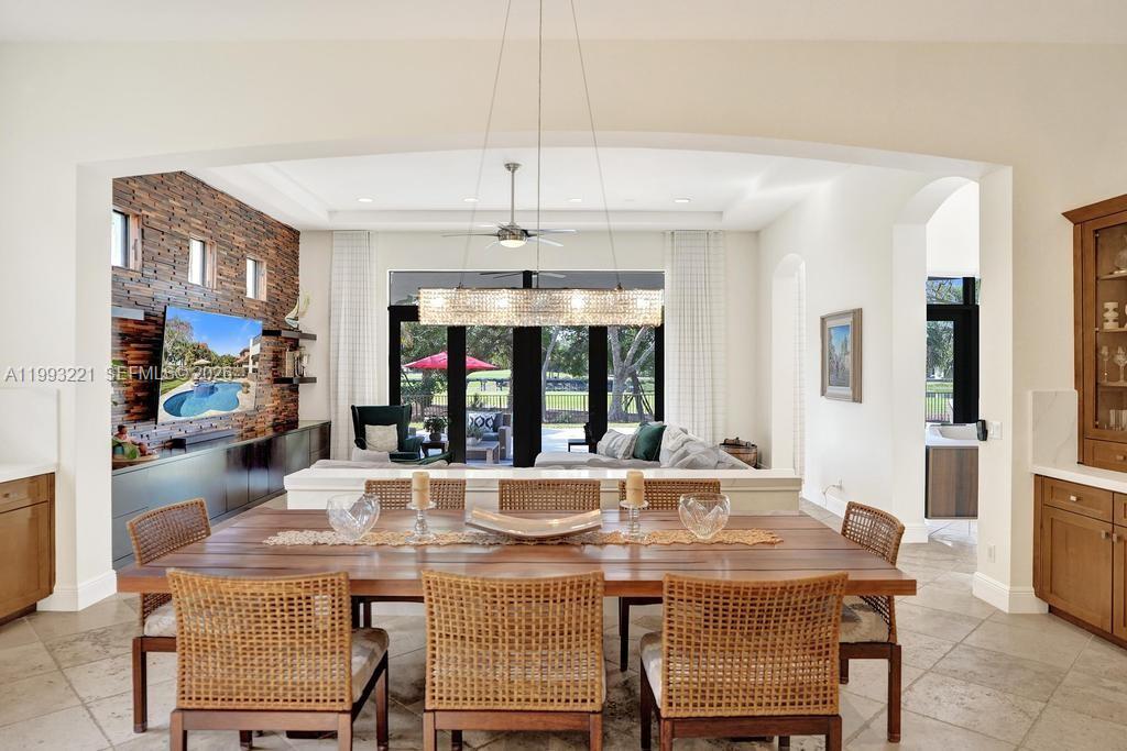 PARKLAND GOLF AND COUNTRY - Residential