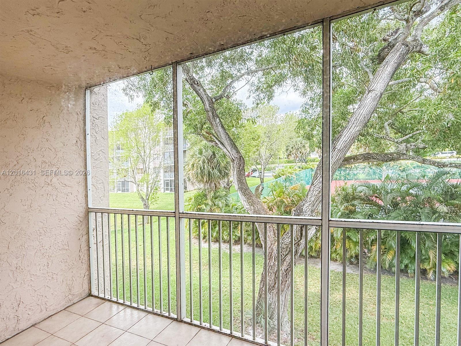 SHERWOOD SQUARE CONDOMINI - Residential