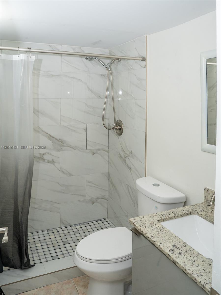 SHERWOOD SQUARE CONDOMINI - Residential