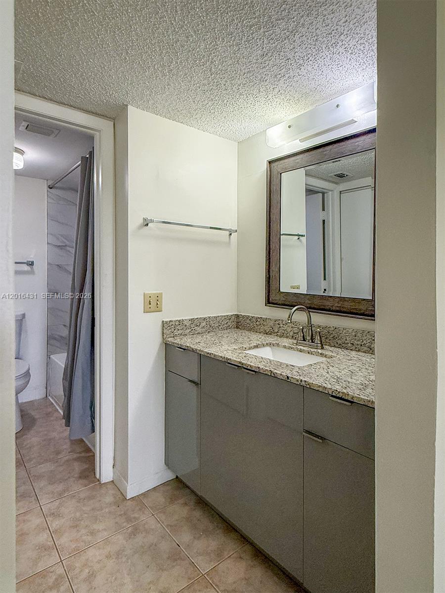 SHERWOOD SQUARE CONDOMINI - Residential