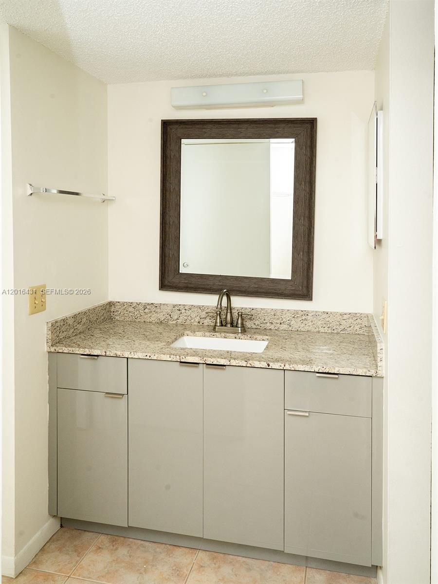 SHERWOOD SQUARE CONDOMINI - Residential