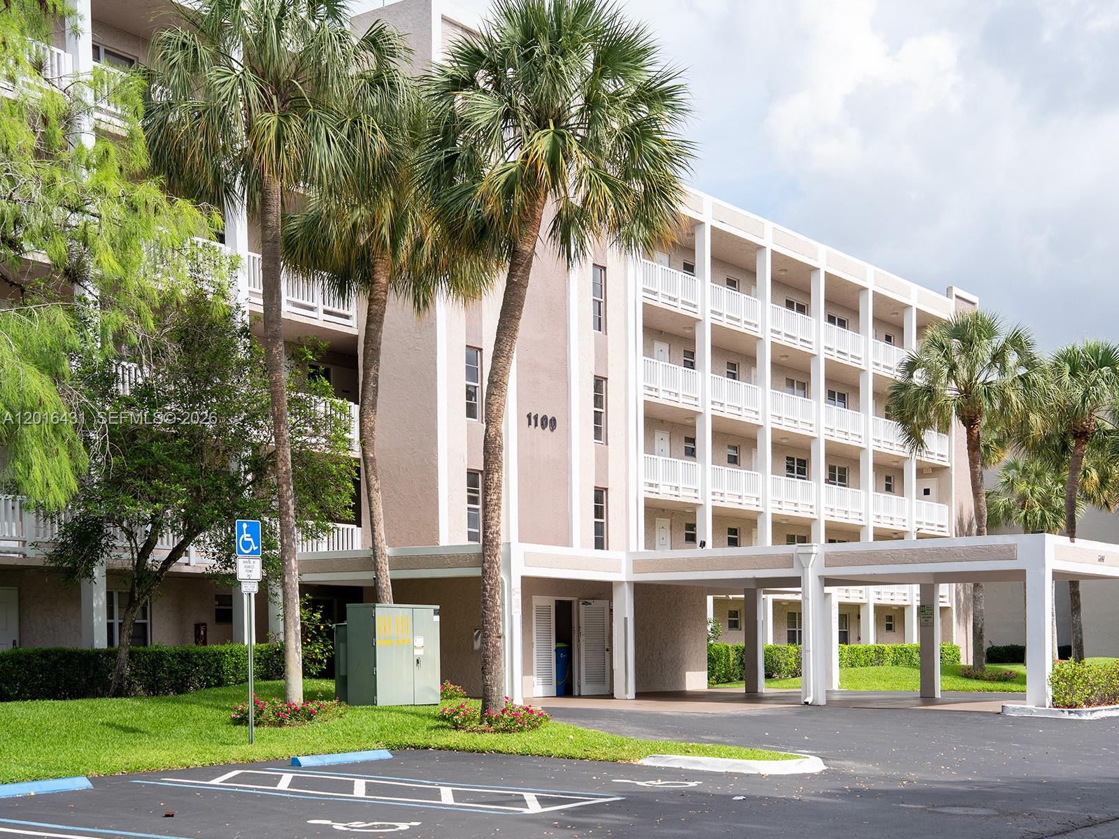 SHERWOOD SQUARE CONDOMINI - Residential