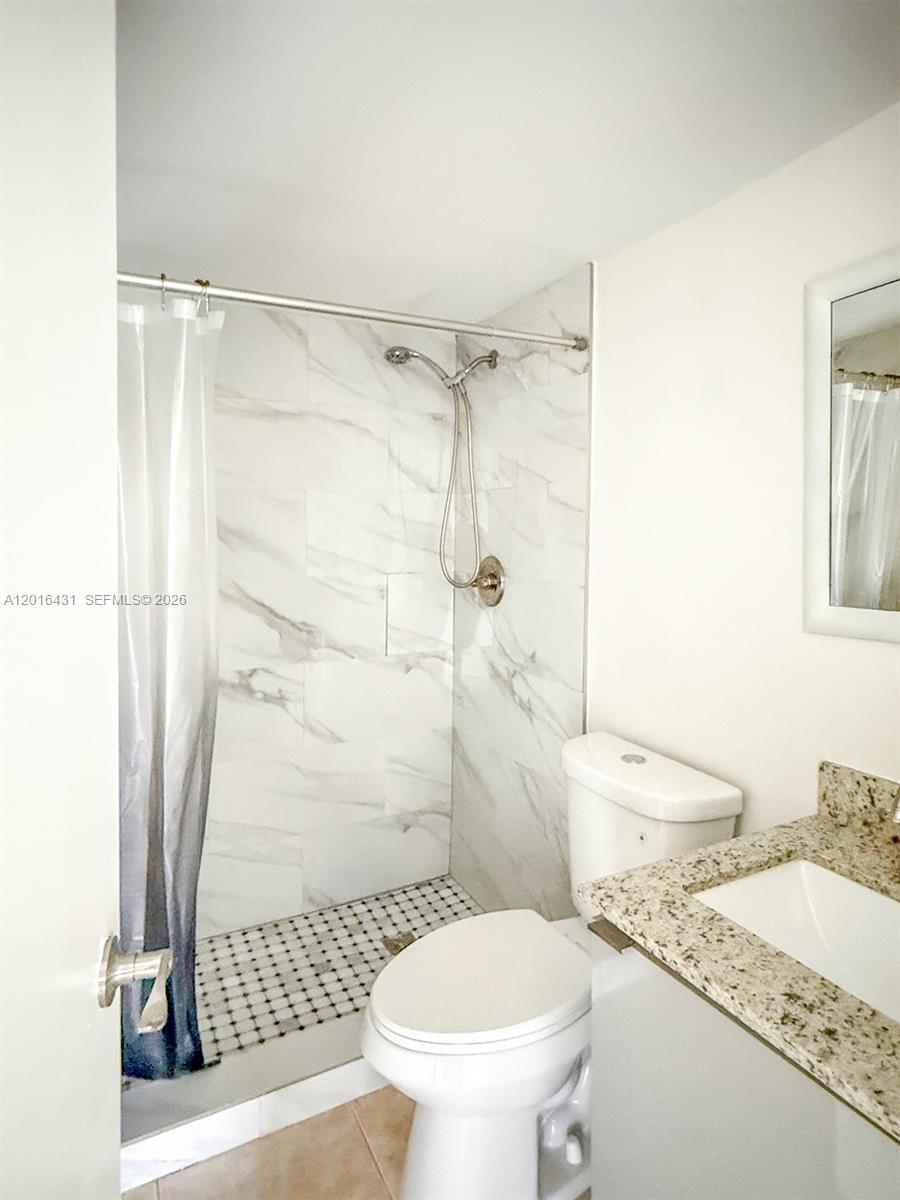 SHERWOOD SQUARE CONDOMINI - Residential