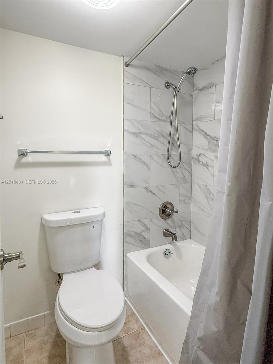 SHERWOOD SQUARE CONDOMINI - Residential