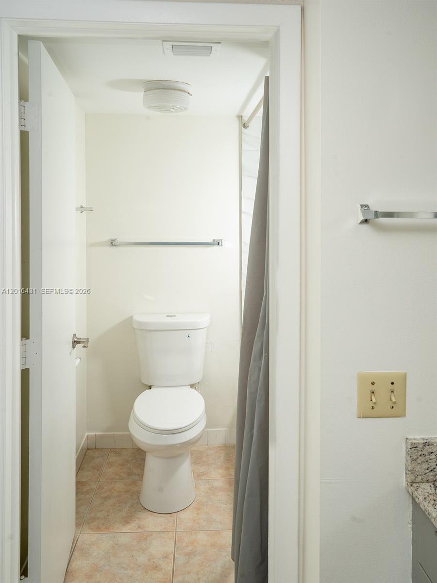 SHERWOOD SQUARE CONDOMINI - Residential