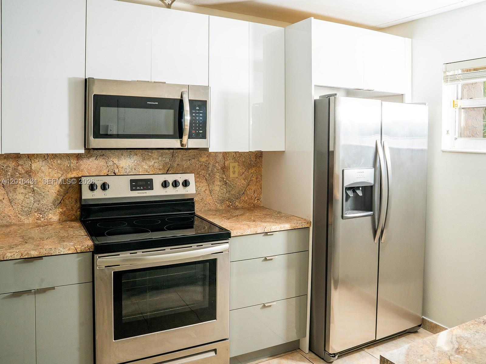 SHERWOOD SQUARE CONDOMINI - Residential
