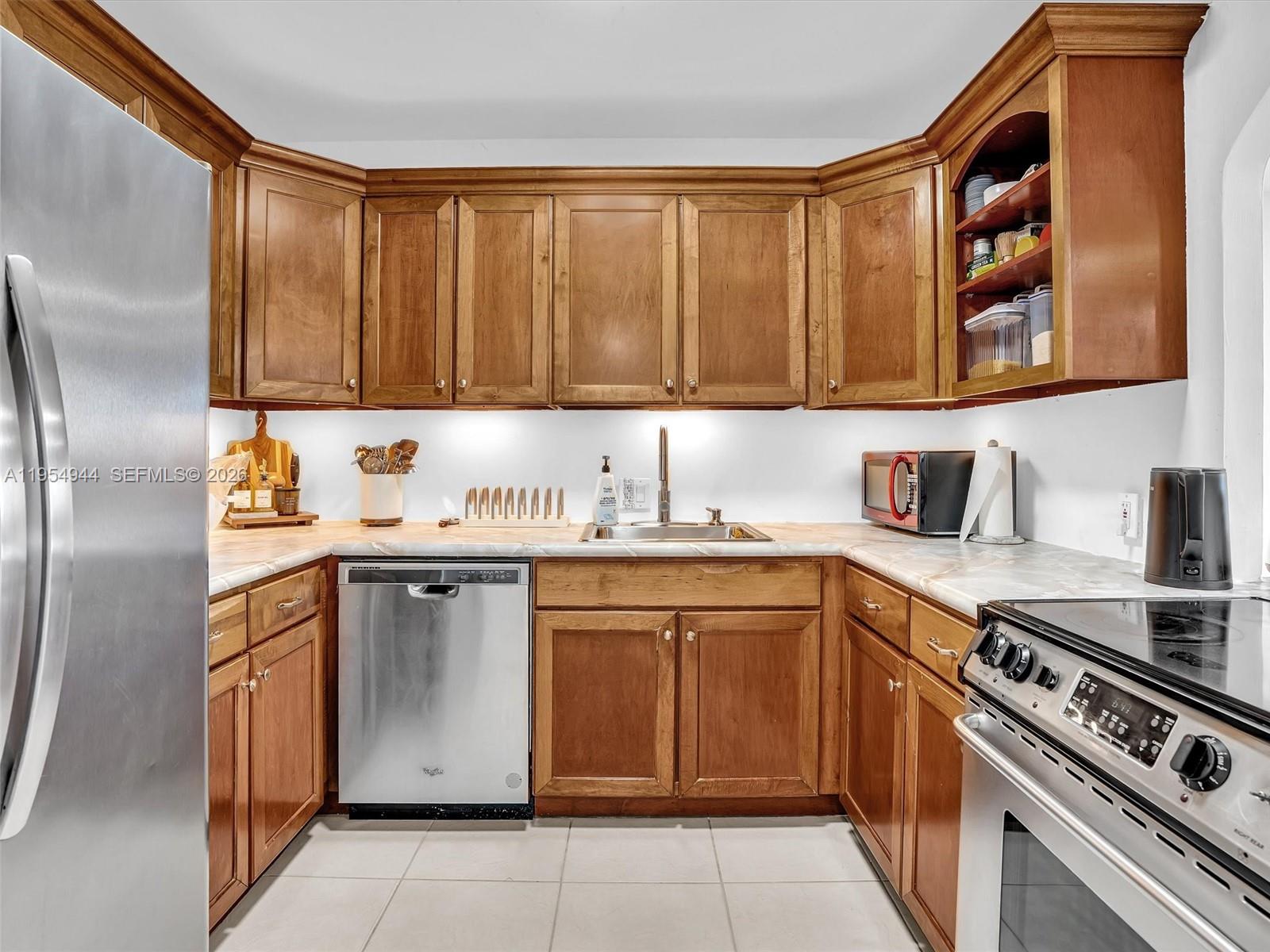 AVENTURA ELDORADO CONDO - Residential