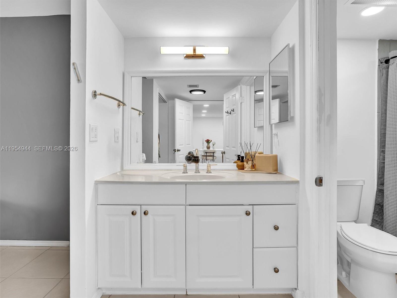 AVENTURA ELDORADO CONDO - Residential