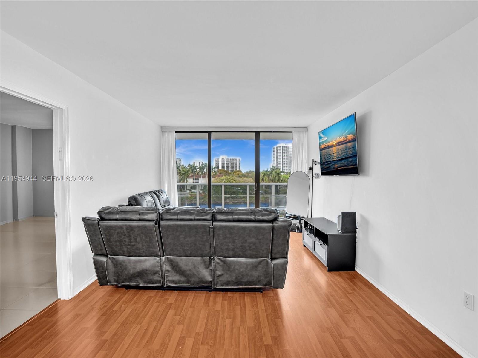 AVENTURA ELDORADO CONDO - Residential