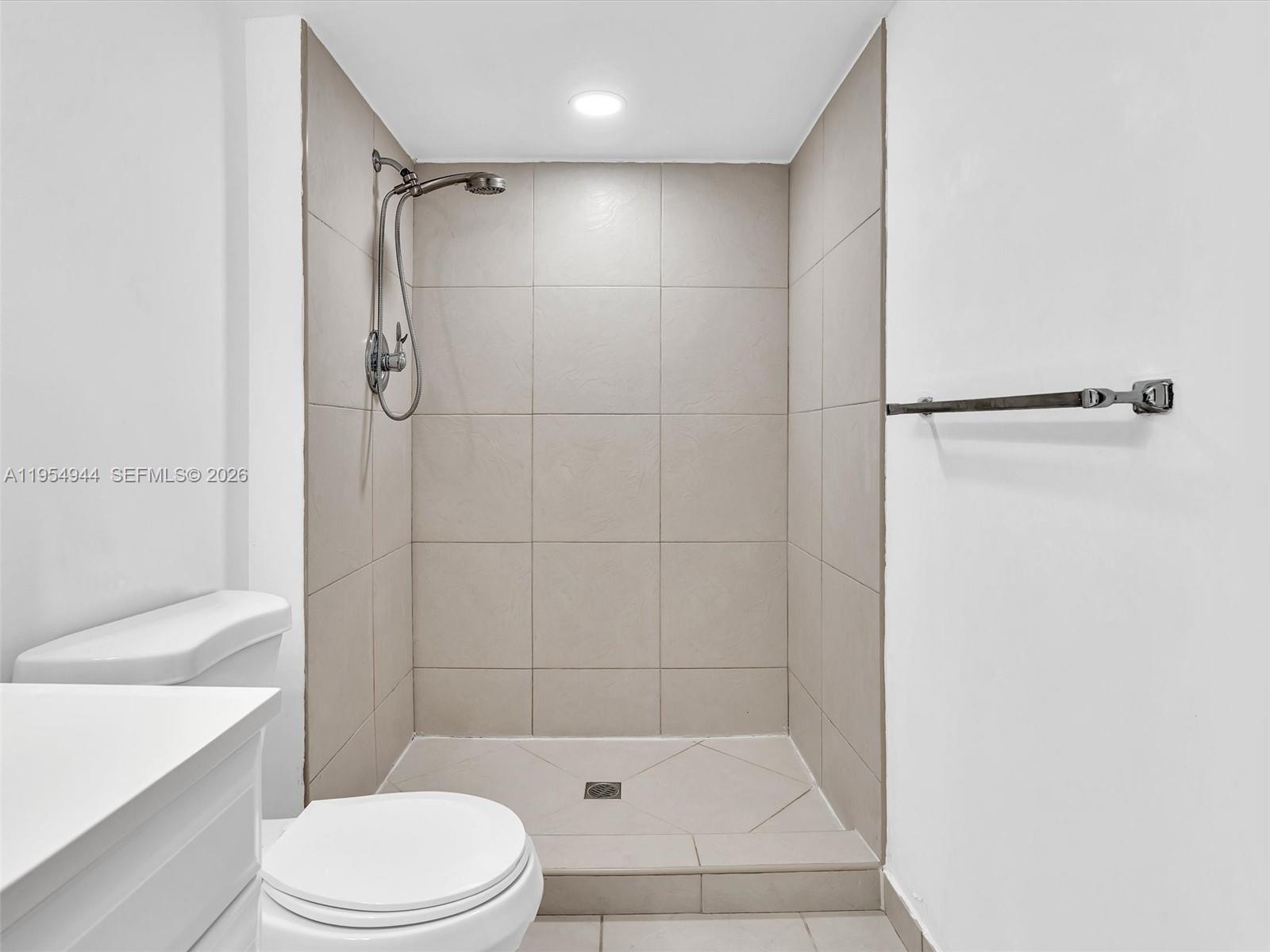 AVENTURA ELDORADO CONDO - Residential