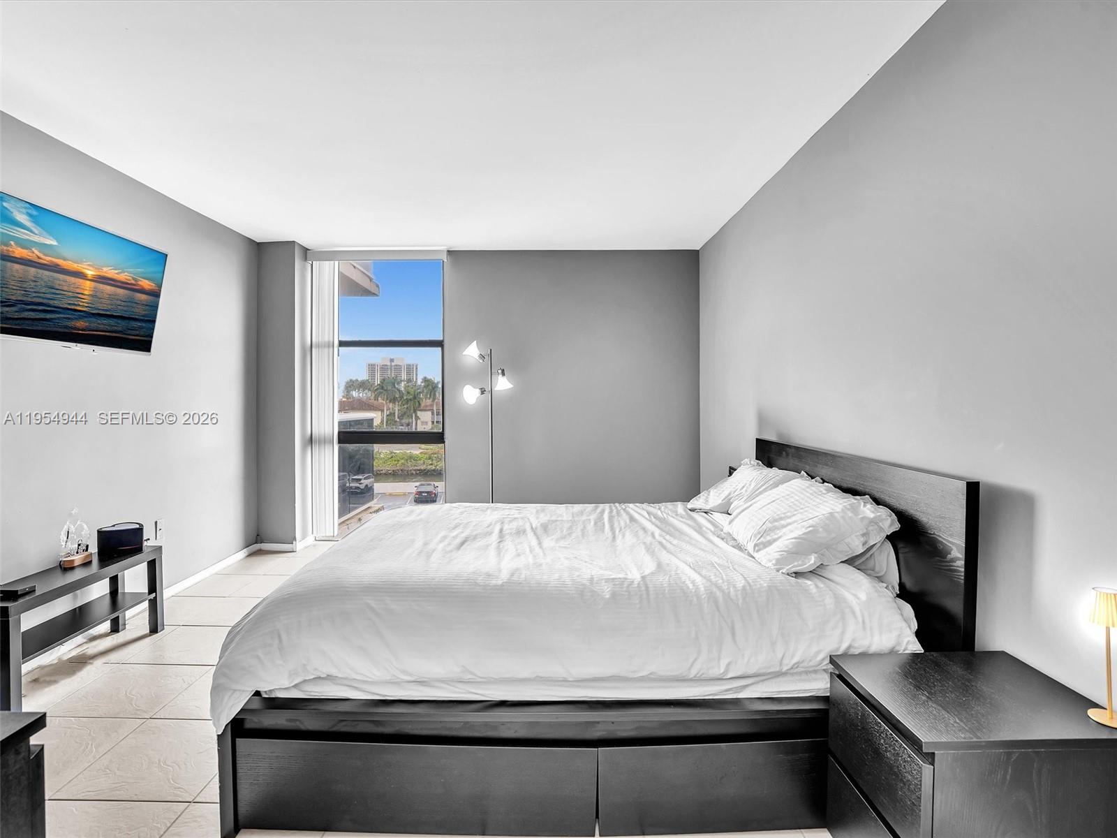 AVENTURA ELDORADO CONDO - Residential