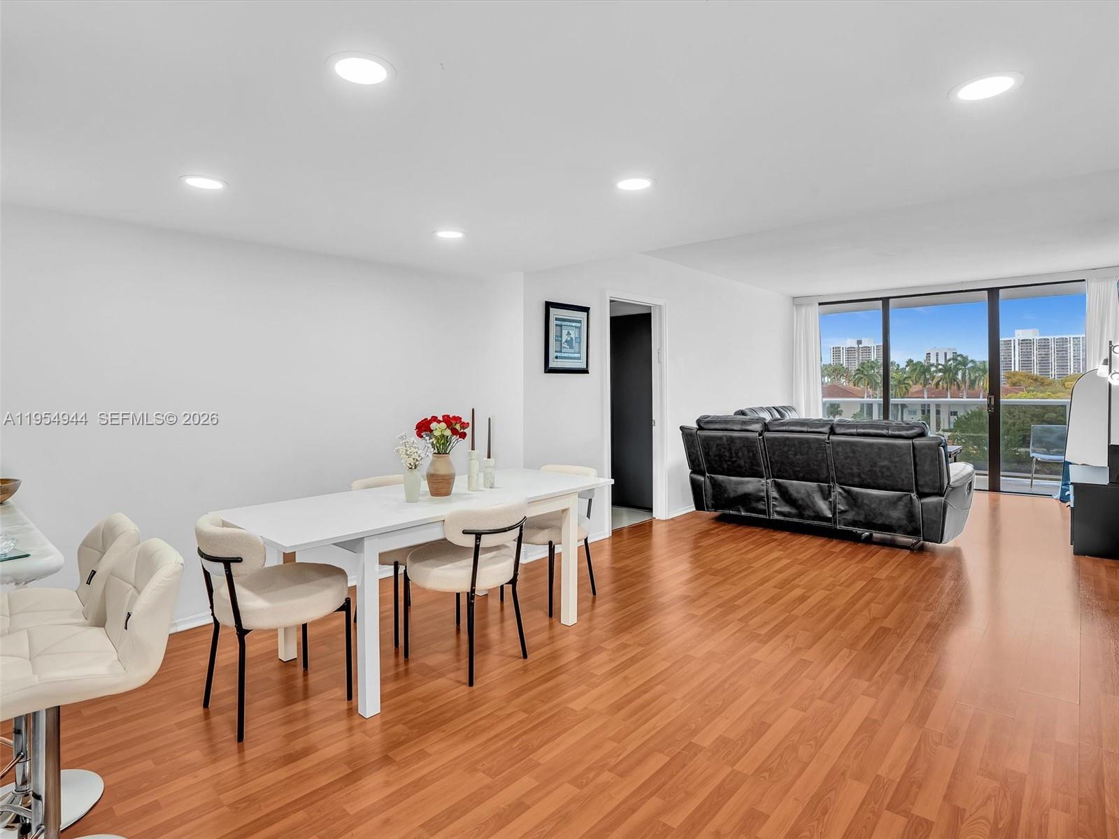 AVENTURA ELDORADO CONDO - Residential