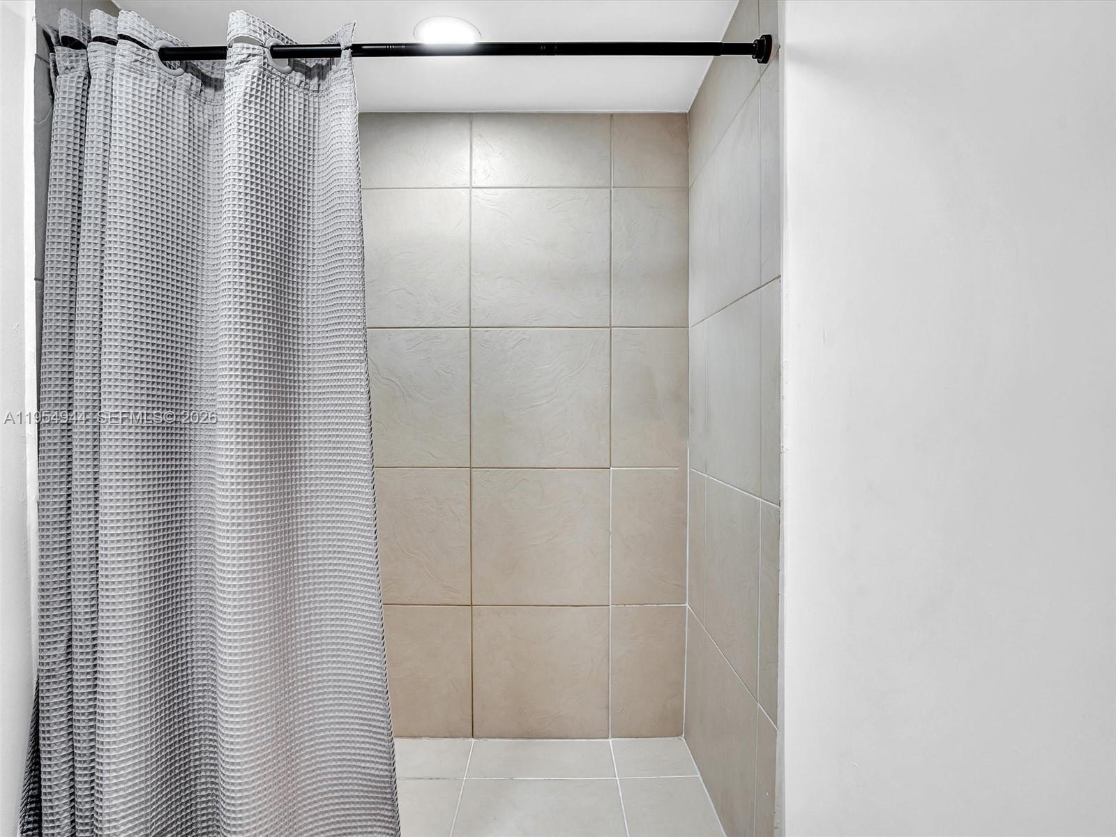 AVENTURA ELDORADO CONDO - Residential