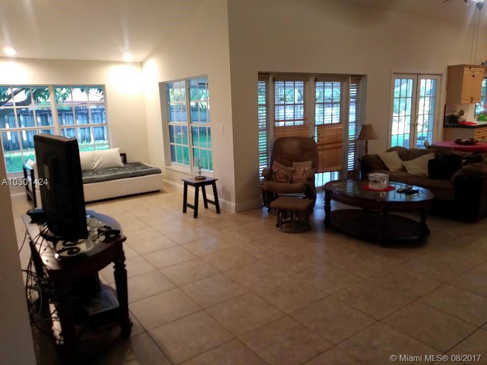 LINDGREN WEST - Residential Lease