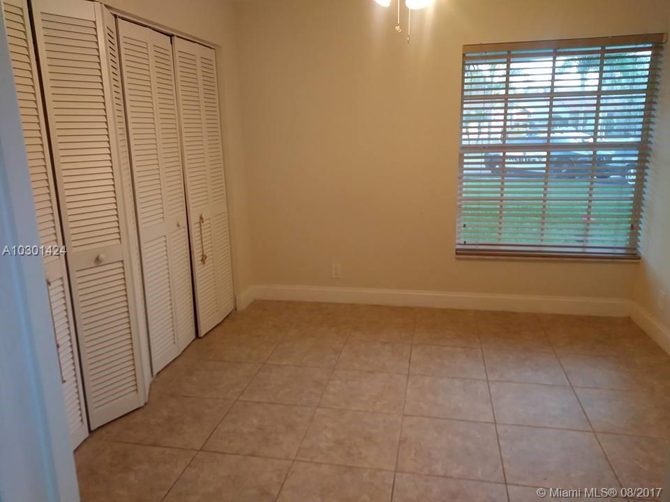 LINDGREN WEST - Residential Lease