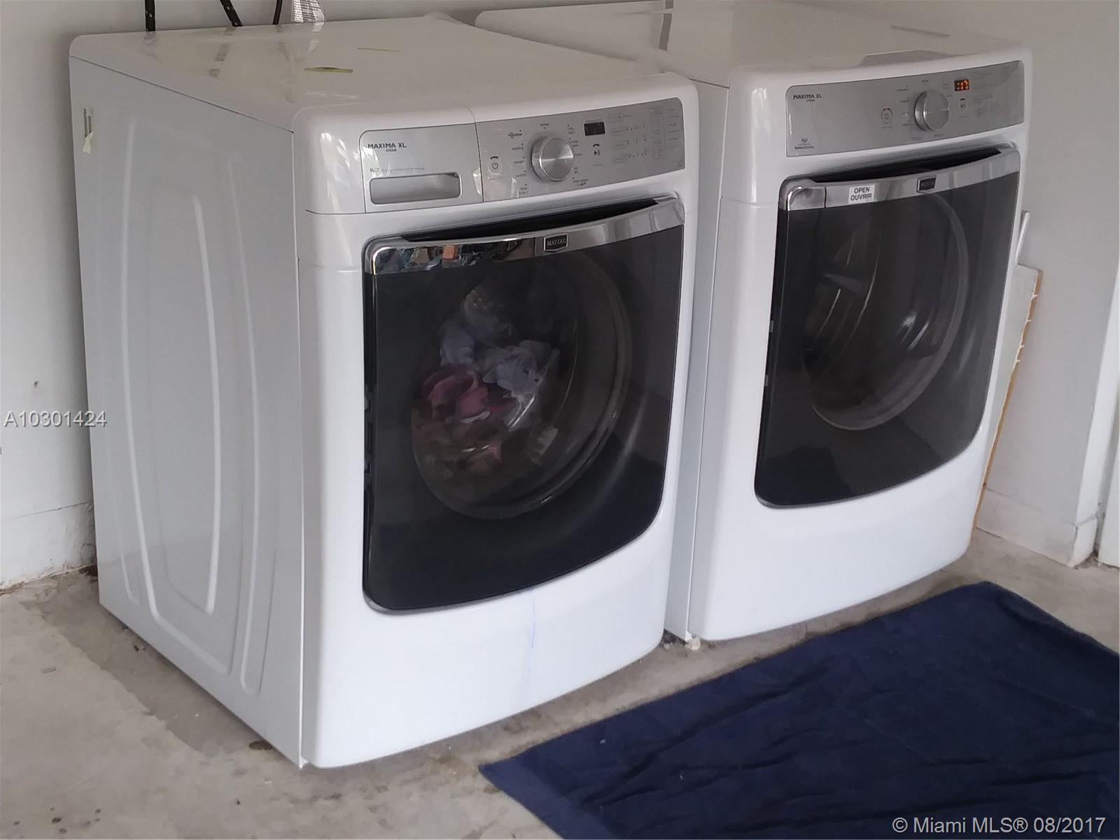 LINDGREN WEST - Residential Lease