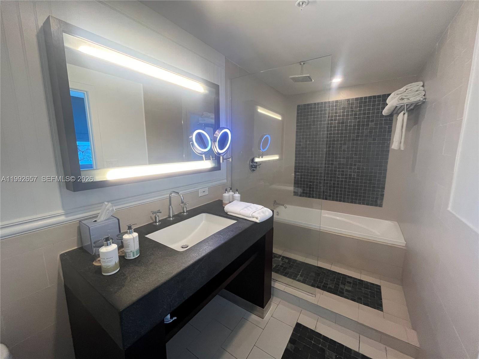 SOLE CONDO - Residential