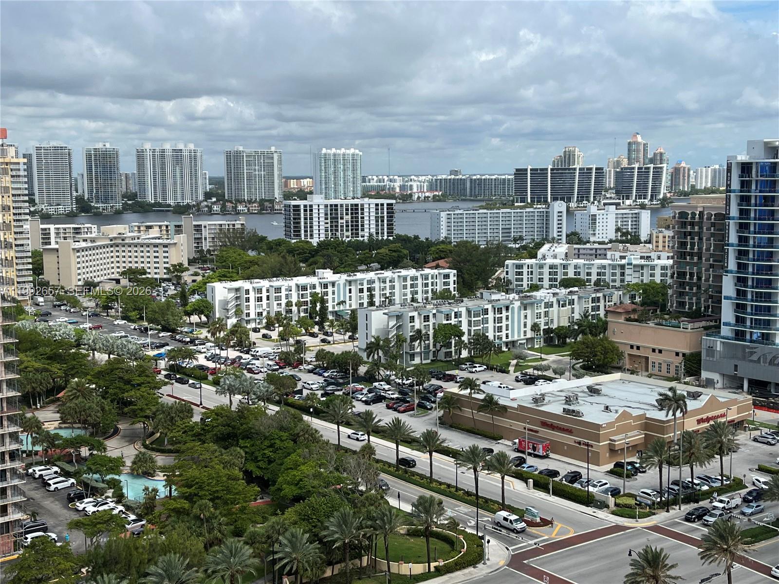 SOLE CONDO - Residential