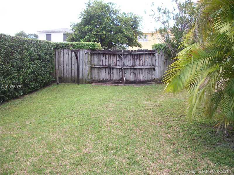 12 54 40   .177 AC GABLES - Residential Lease