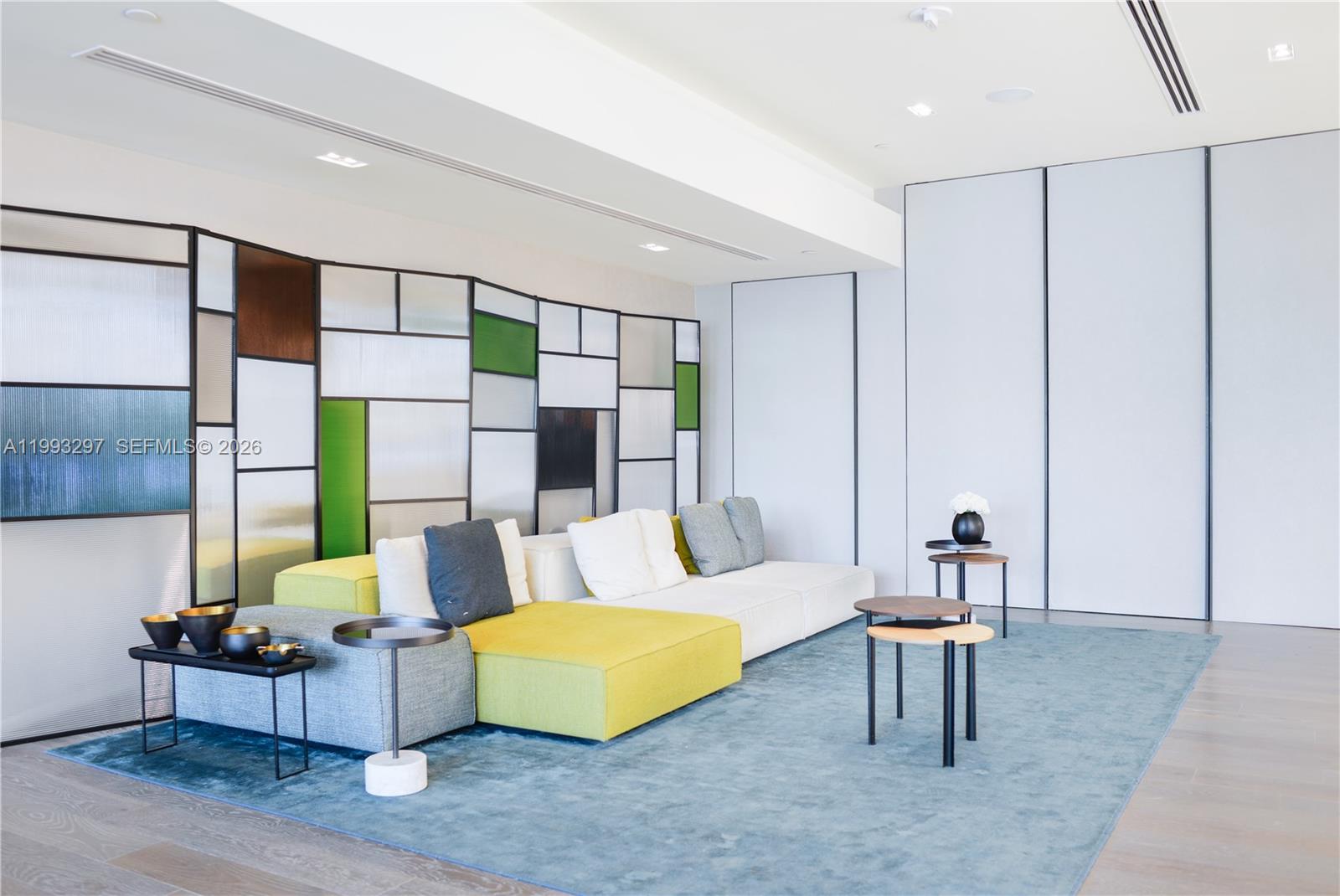 PARAISO BAY CONDO - Residential