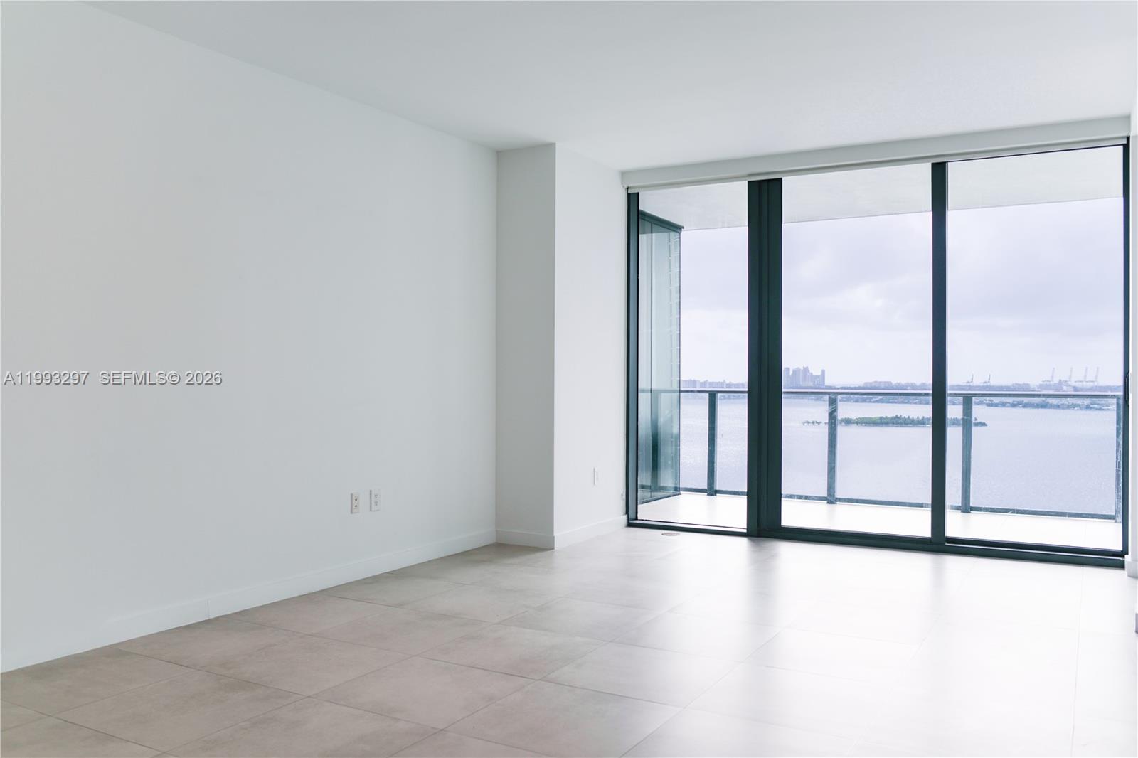 PARAISO BAY CONDO - Residential