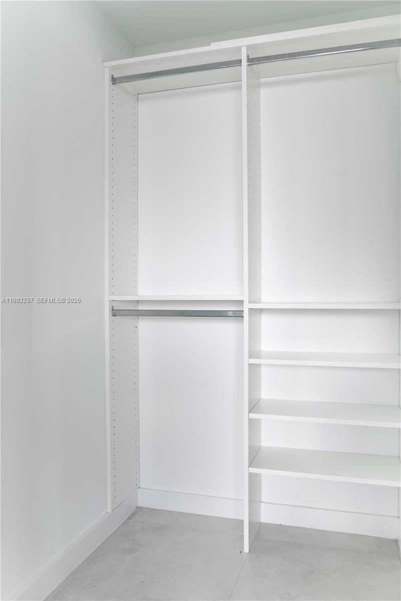 PARAISO BAY CONDO - Residential