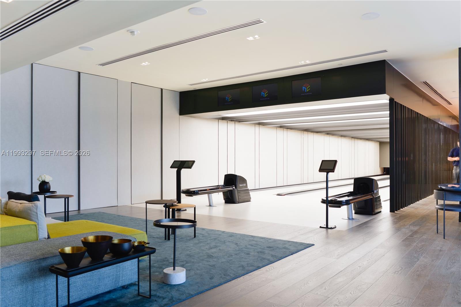 PARAISO BAY CONDO - Residential