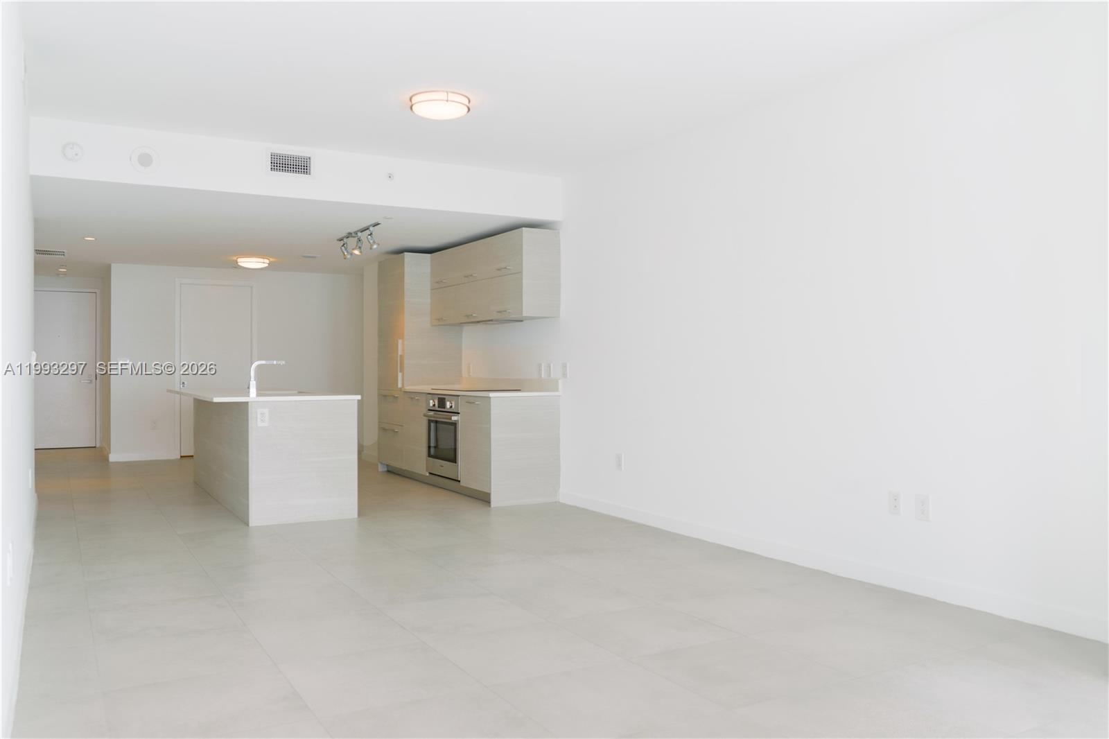 PARAISO BAY CONDO - Residential