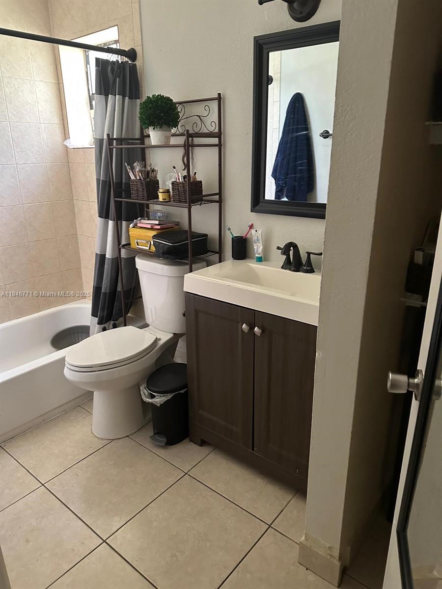 ELAN AT CALUSA CONDO XII - Residential