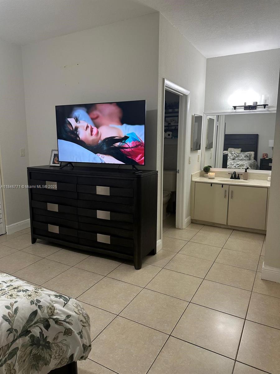 ELAN AT CALUSA CONDO XII - Residential